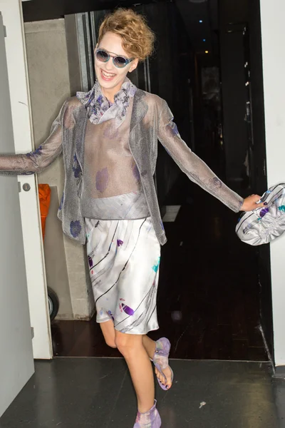 Look 27